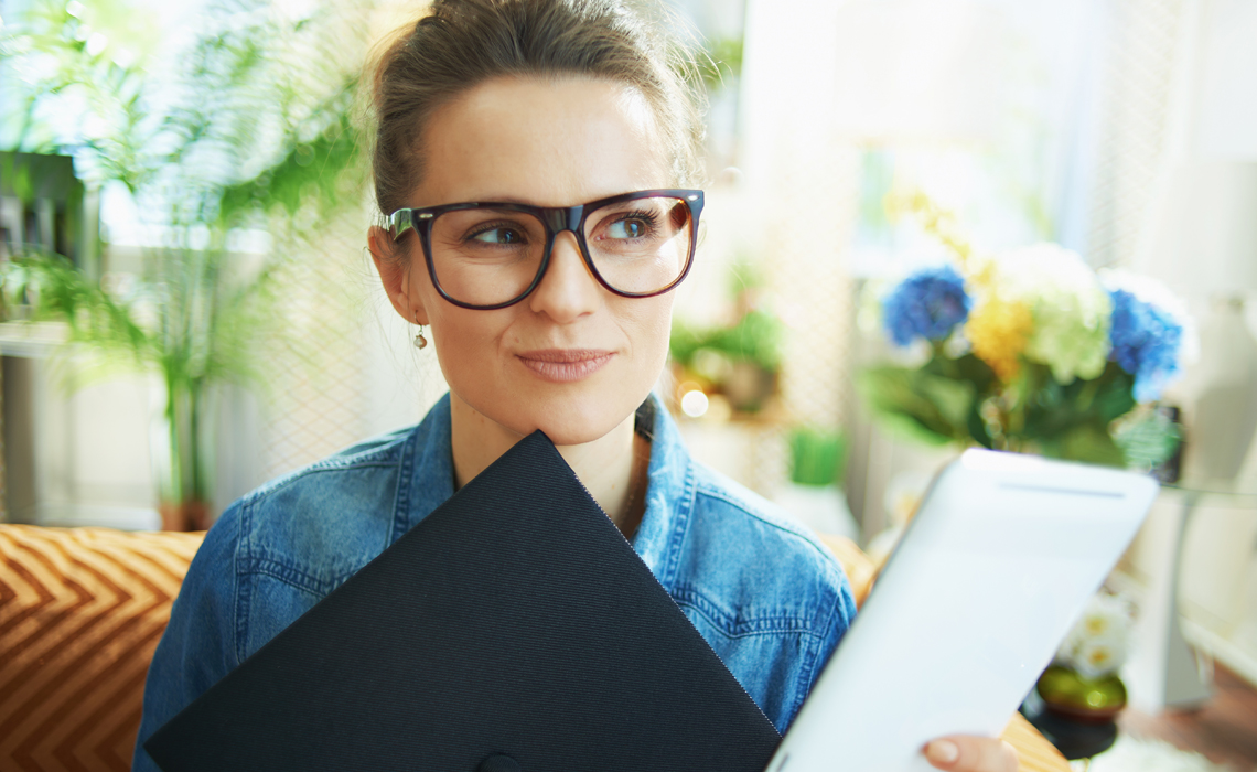 Vestito laurea ragazza: cercate un outfit formale, ma che vi rappresenta!